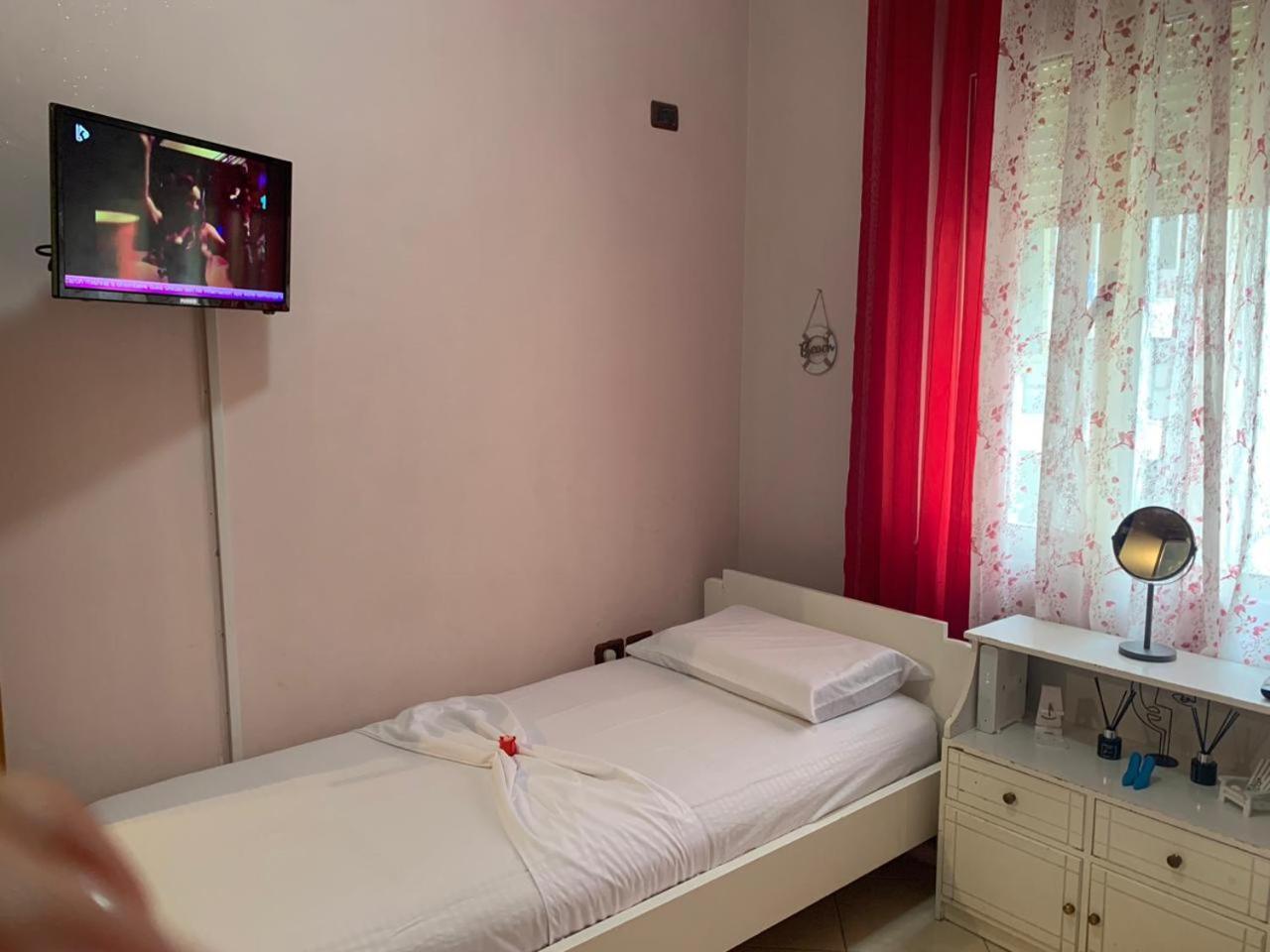 Lungomare Apartment Sea Home Vlore Exterior photo